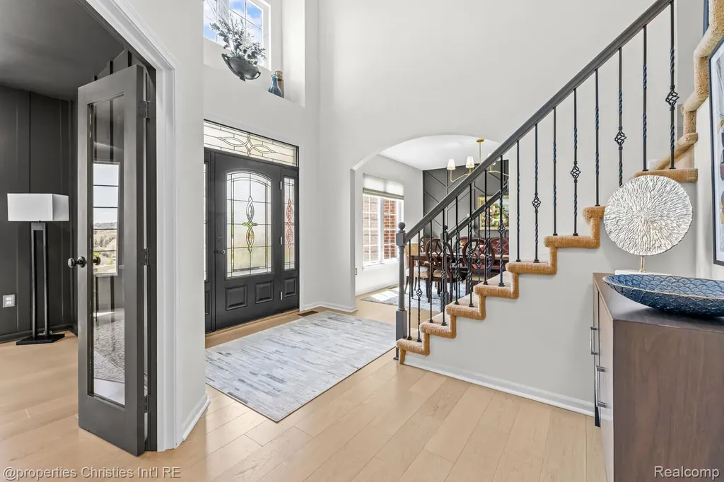 578 Red Bank Drive White Lake Charter Township MI 48386
