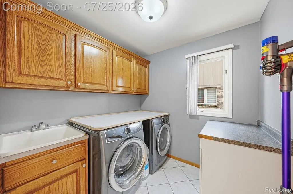 54049 Carnation Drive Macomb Township MI 48042
