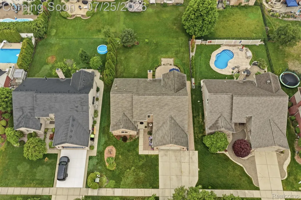 54049 Carnation Drive Macomb Township MI 48042