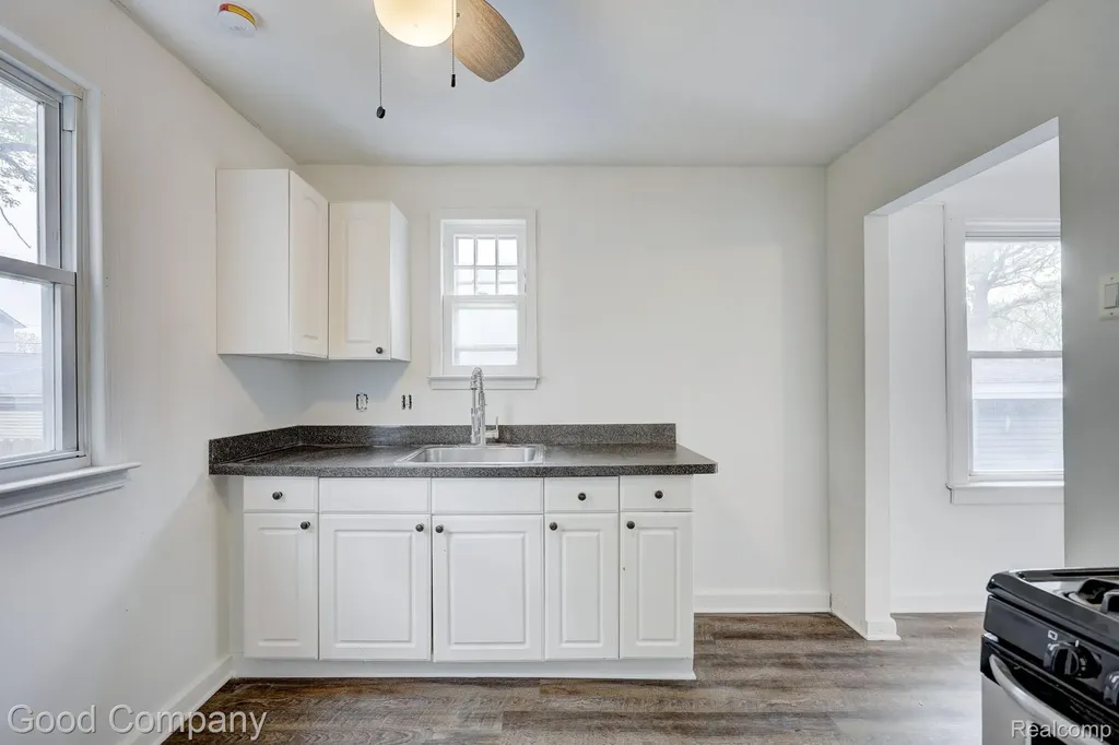 1936 Farrow Street Ferndale City MI 48220