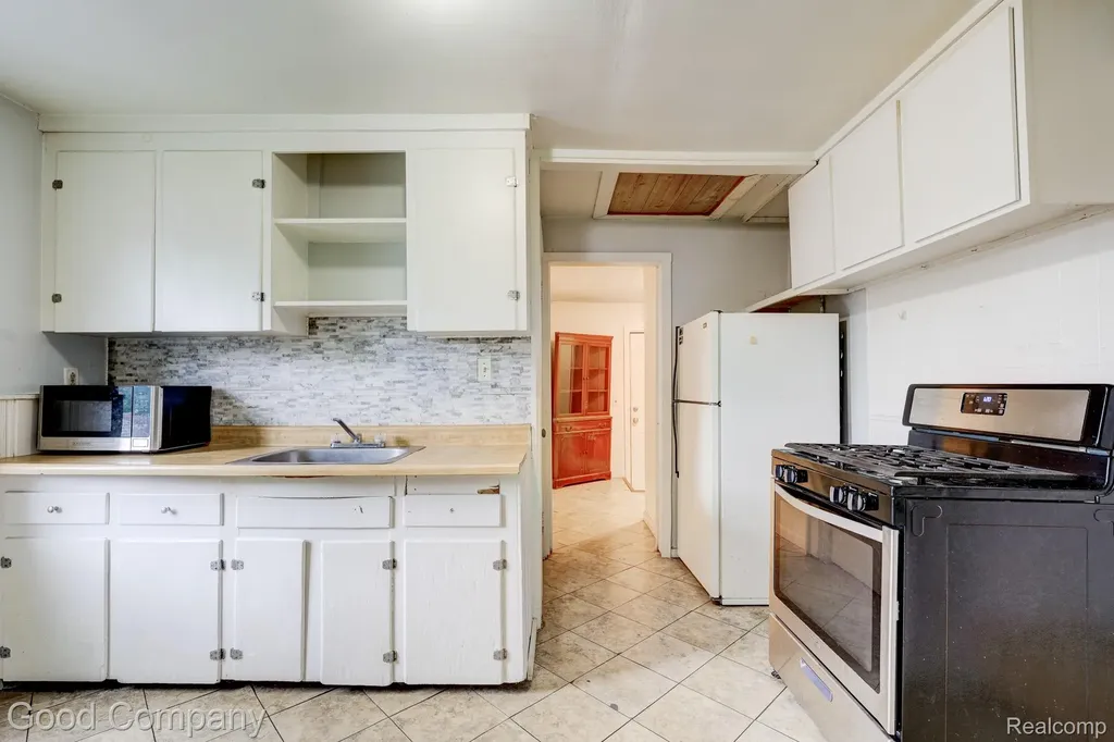 1936 Farrow Street Ferndale City MI 48220