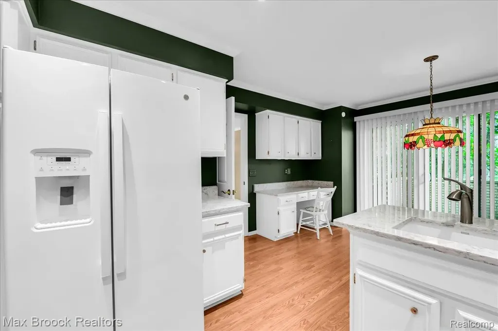 1180 Glenpointe Court Bloomfield Hills City MI 48304