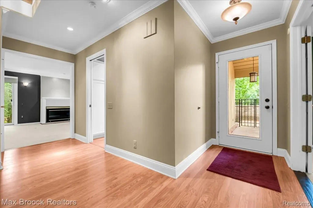 1180 Glenpointe Court Bloomfield Hills City MI 48304