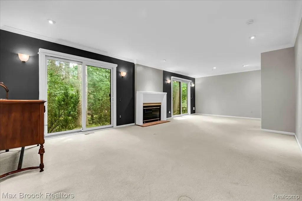 1180 Glenpointe Court Bloomfield Hills City MI 48304