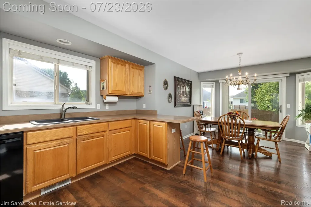 18500 Autumnwood Drive Clinton Charter Township MI 48035