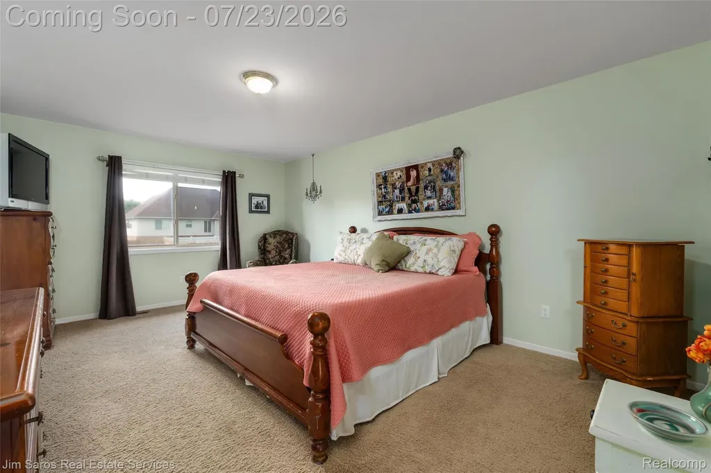 18500 Autumnwood Drive Clinton Charter Township MI 48035