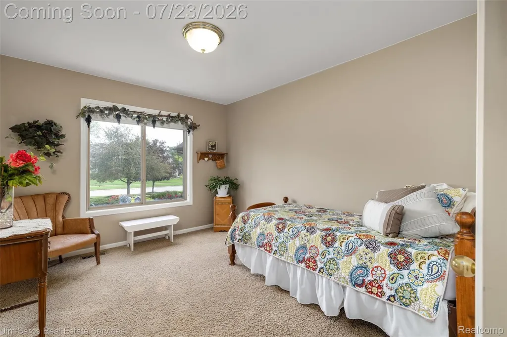 18500 Autumnwood Drive Clinton Charter Township MI 48035