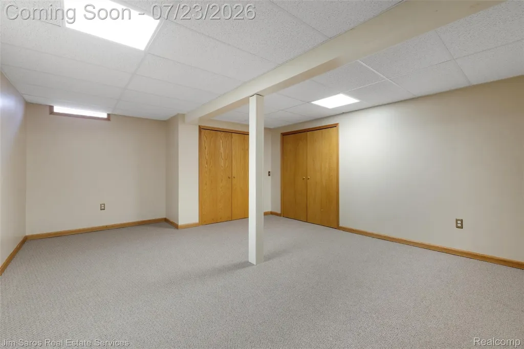 18500 Autumnwood Drive Clinton Charter Township MI 48035