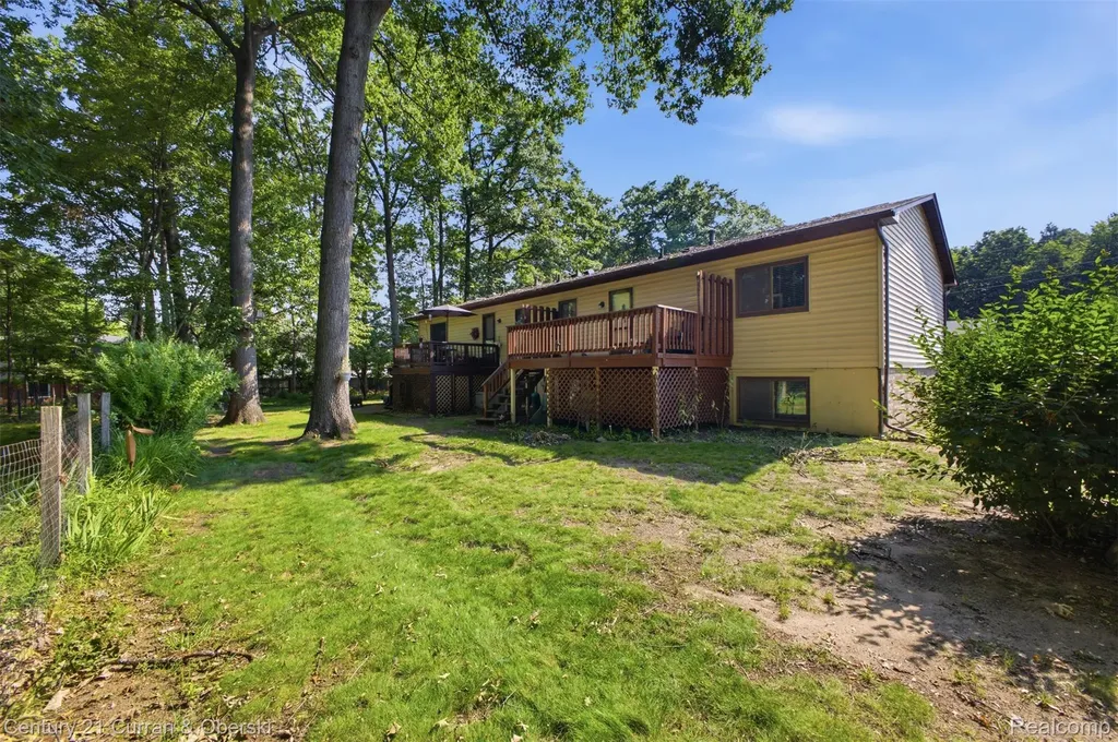 38098 Hixford Place Westland City MI 48185