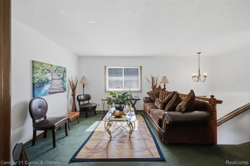 38098 Hixford Place Westland City MI 48185