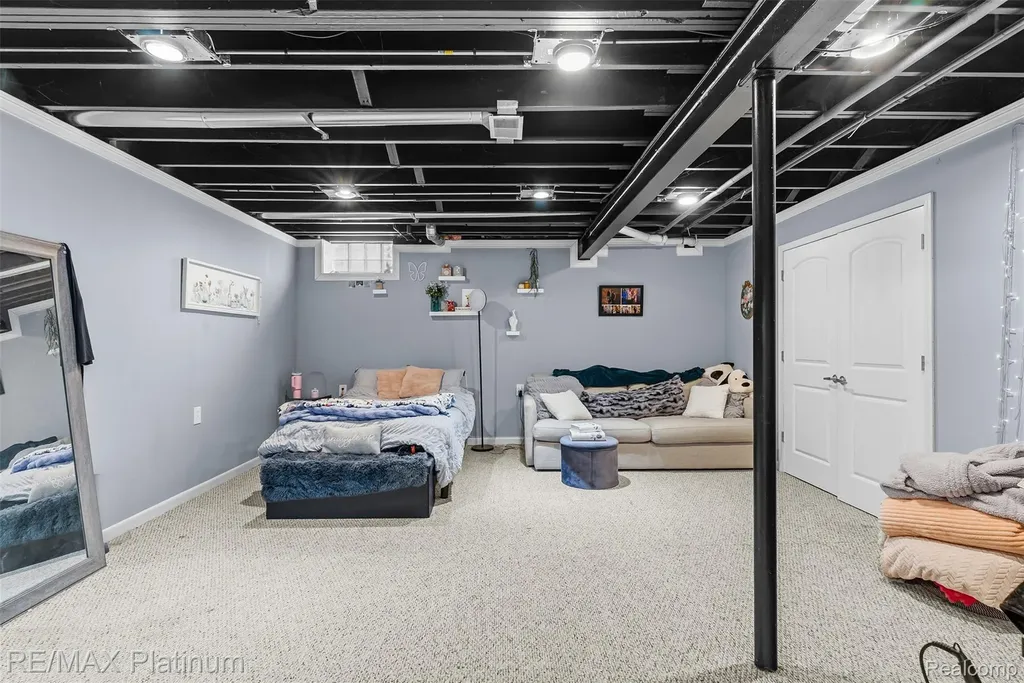 52655 Chestnut Grove Lane Shelby Charter Township MI 48316