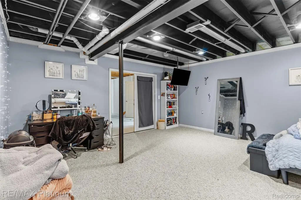 52655 Chestnut Grove Lane Shelby Charter Township MI 48316