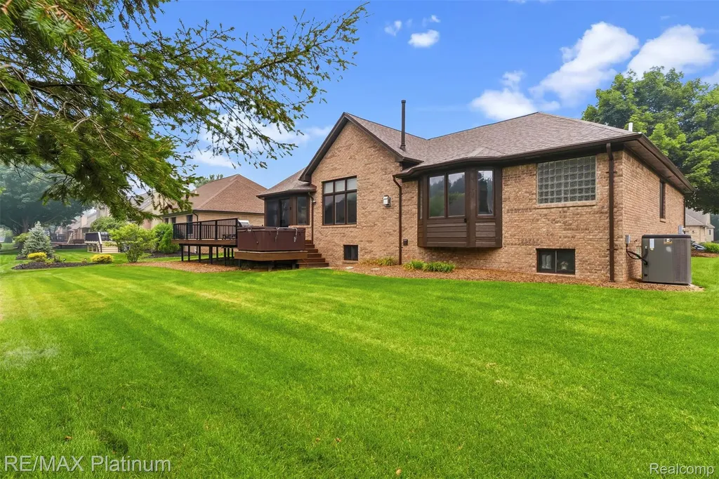 52655 Chestnut Grove Lane Shelby Charter Township MI 48316