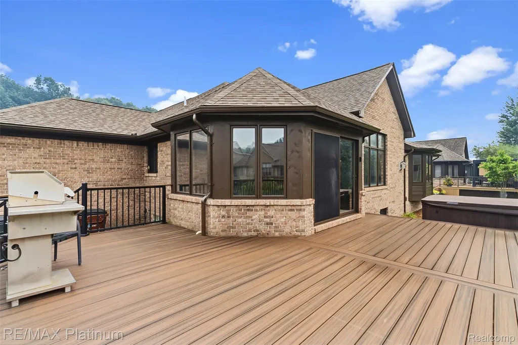 52655 Chestnut Grove Lane Shelby Charter Township MI 48316