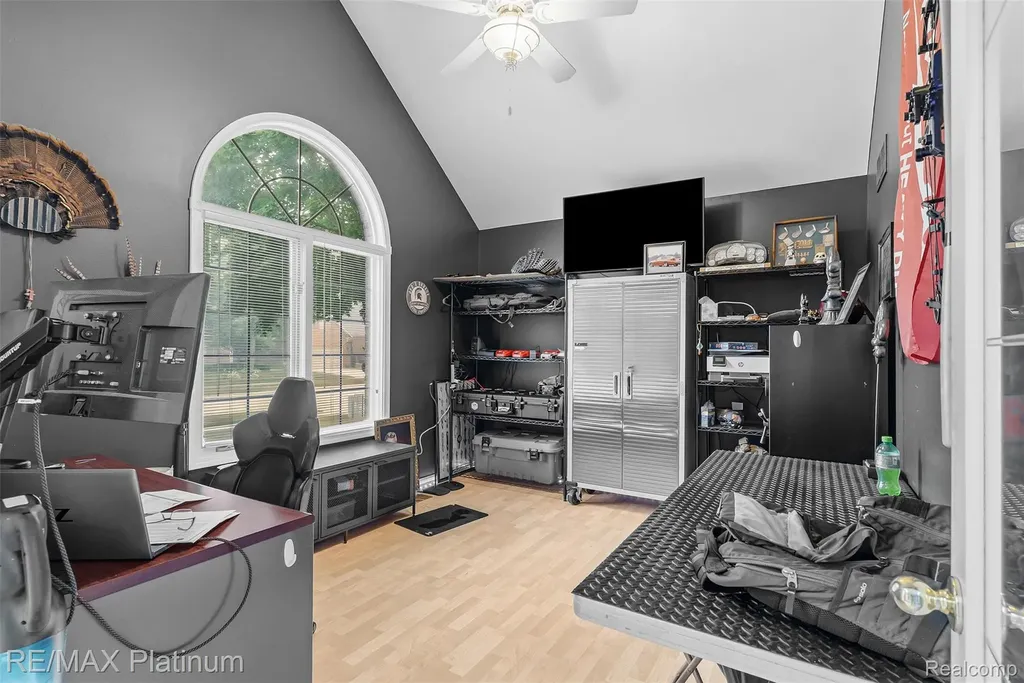 52655 Chestnut Grove Lane Shelby Charter Township MI 48316