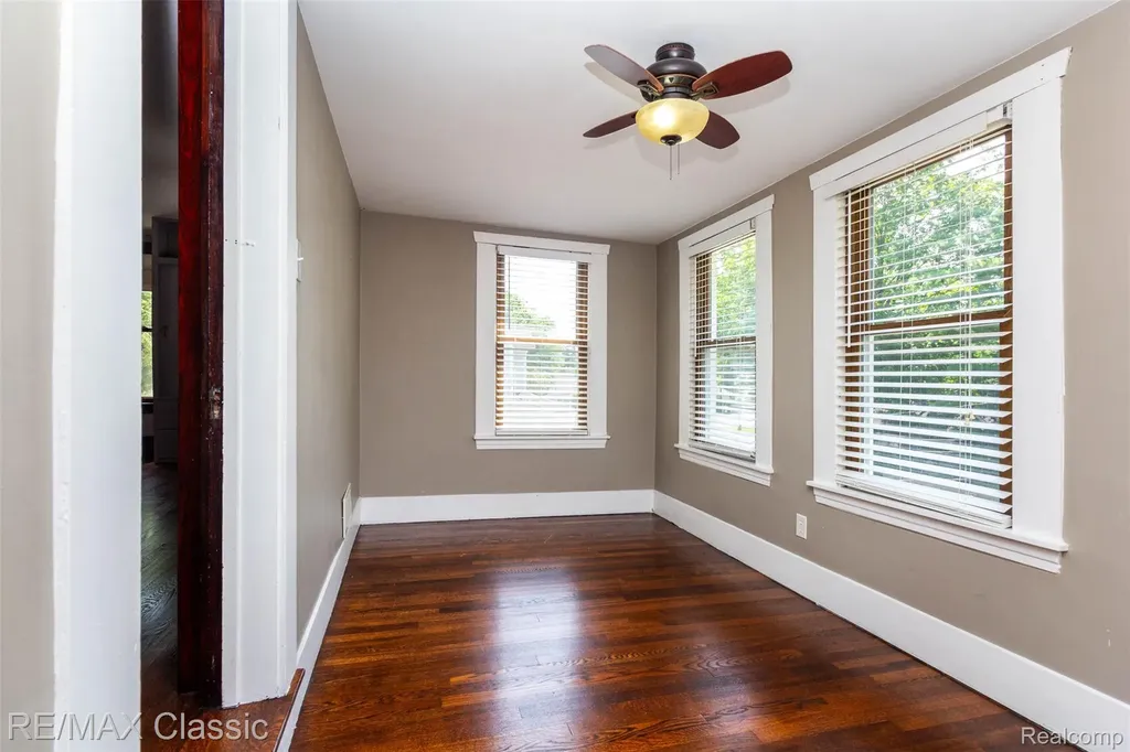 316 E Liberty Street Milford Village MI 48381