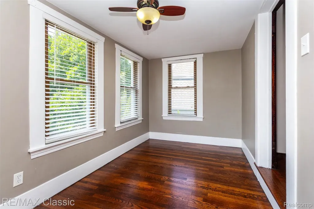 316 E Liberty Street Milford Village MI 48381