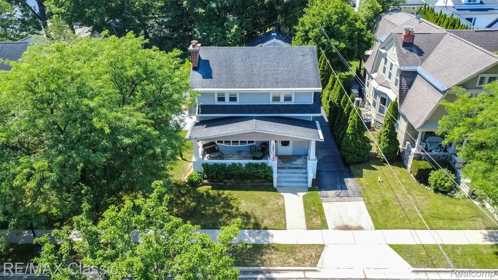 316 E Liberty Street Milford Village MI 48381