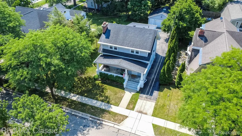 316 E Liberty Street Milford Village MI 48381