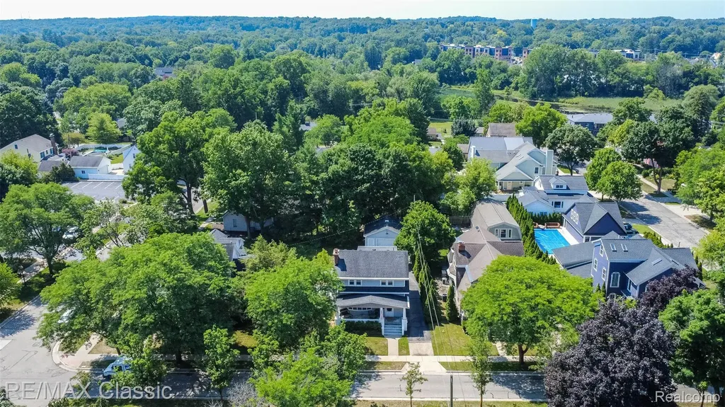 316 E Liberty Street Milford Village MI 48381