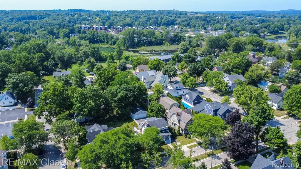 316 E Liberty Street Milford Village MI 48381
