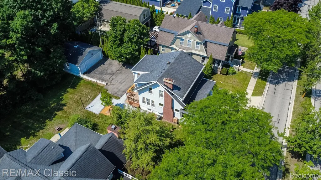 316 E Liberty Street Milford Village MI 48381