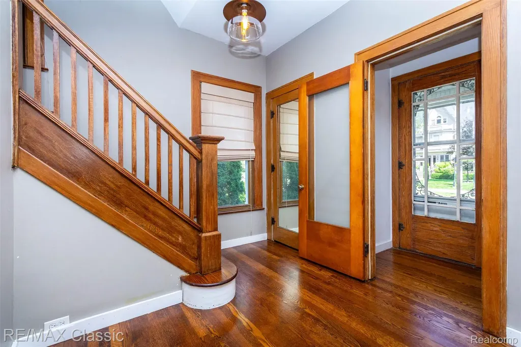 316 E Liberty Street Milford Village MI 48381