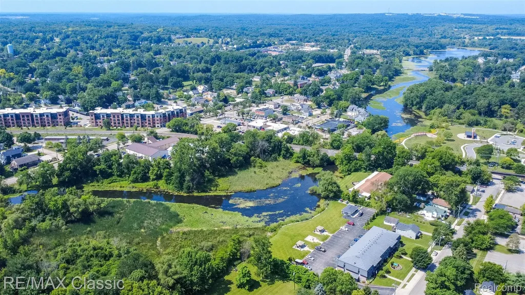 316 E Liberty Street Milford Village MI 48381