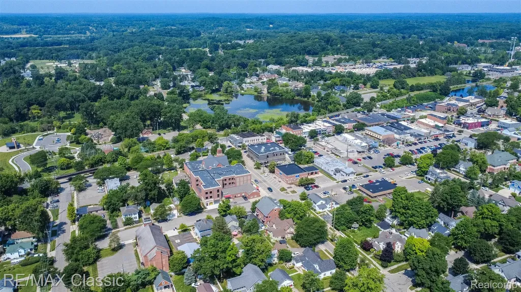 316 E Liberty Street Milford Village MI 48381