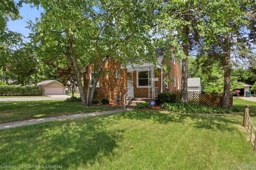 22732 Madison Street Dearborn City MI 48124