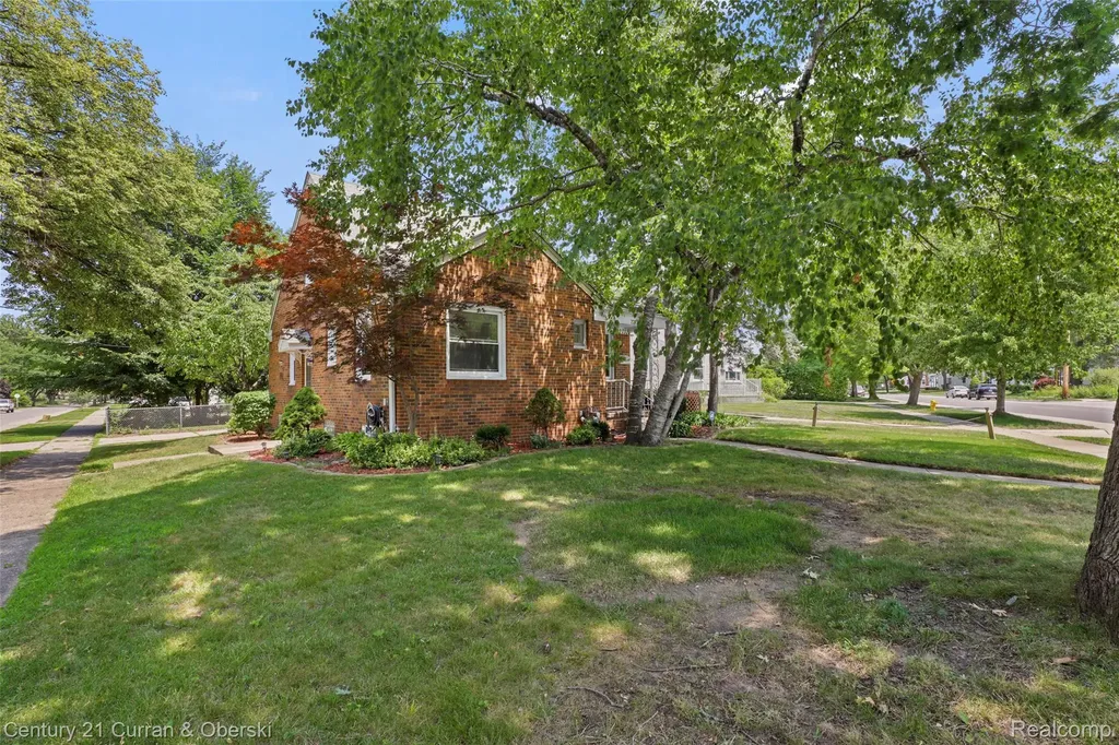 22732 Madison Street Dearborn City MI 48124