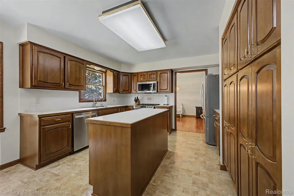 8661 N Dutchess Drive Bruce Township MI 48065