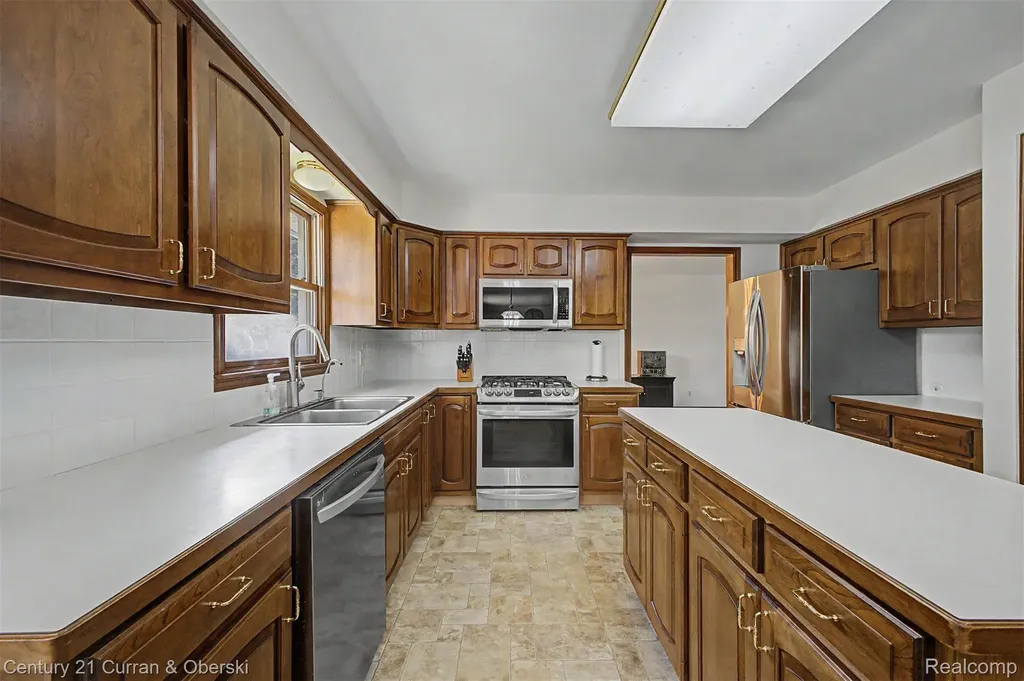 8661 N Dutchess Drive Bruce Township MI 48065