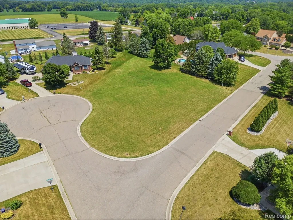 3488 Woodridge Drive Flushing Charter Township MI 48433