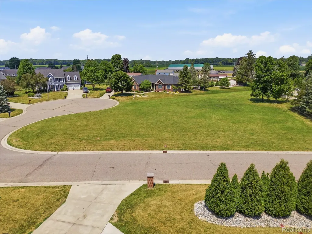 3488 Woodridge Drive Flushing Charter Township MI 48433