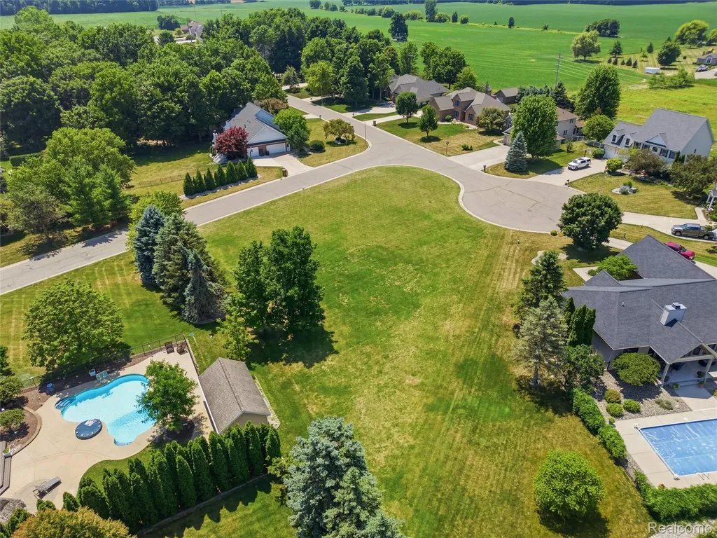3488 Woodridge Drive Flushing Charter Township MI 48433
