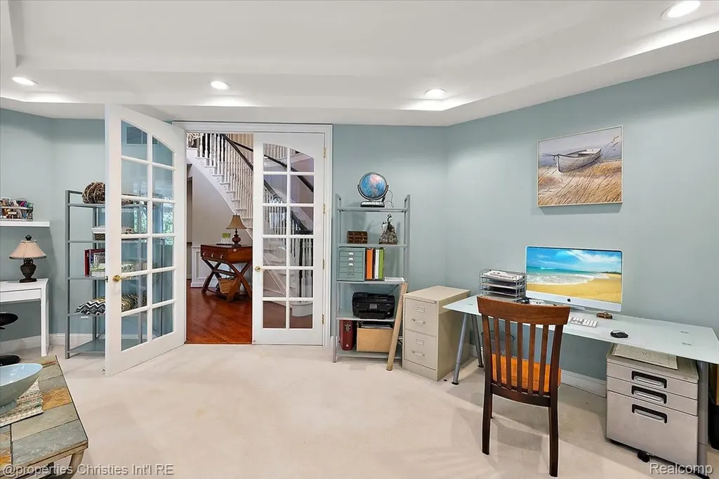 1315 Maryland Highland Charter Township MI 48380