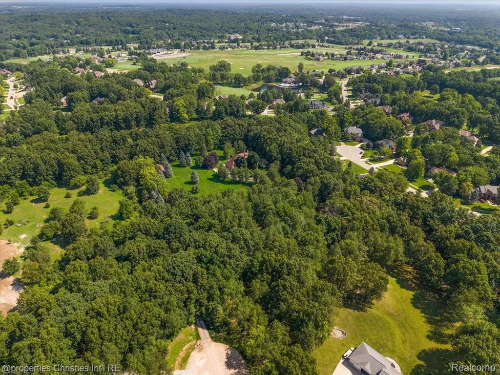 1315 Maryland Highland Charter Township MI 48380
