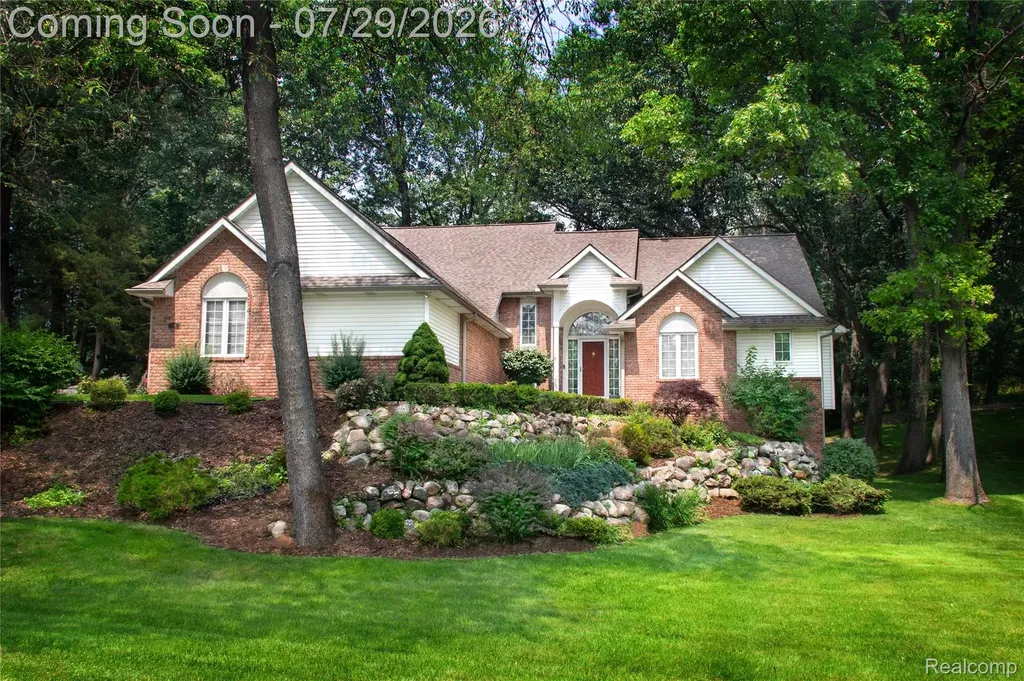 7781 Partridge Hill Drive Hamburg Township MI 48116