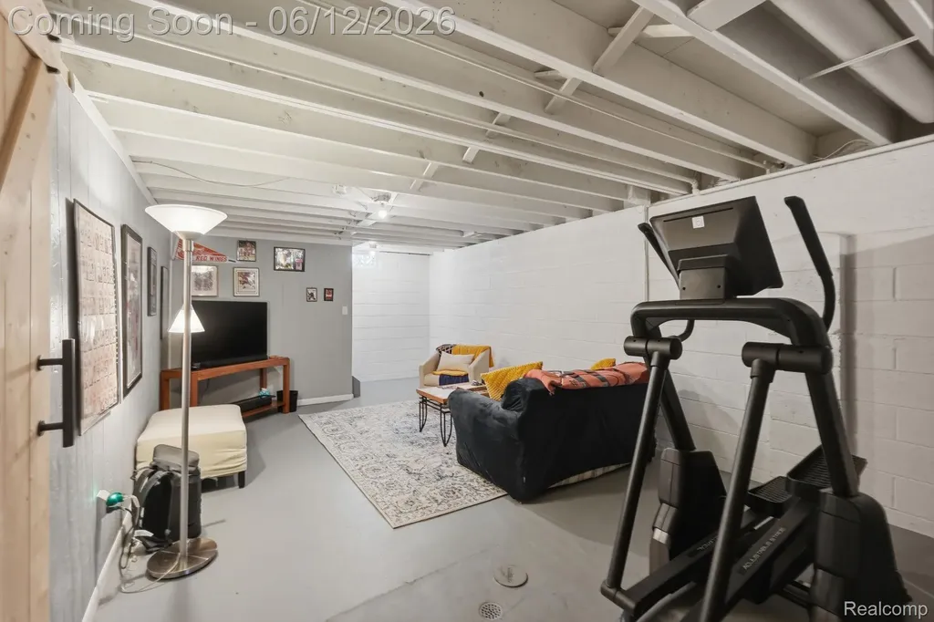 1061 Western Drive Ann Arbor City MI 48103