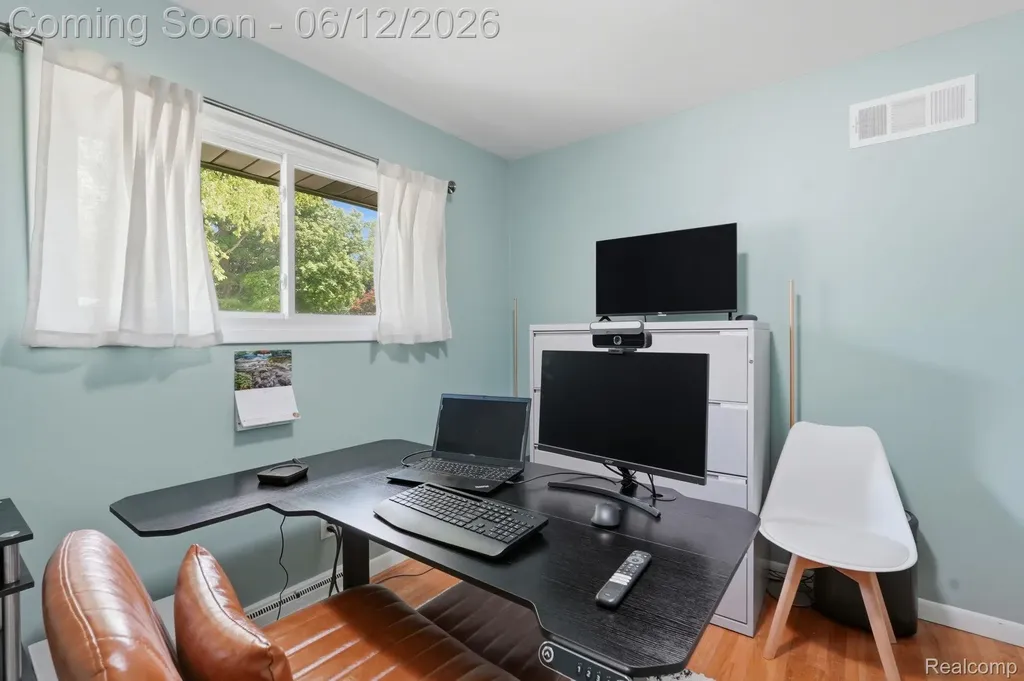 1061 Western Drive Ann Arbor City MI 48103