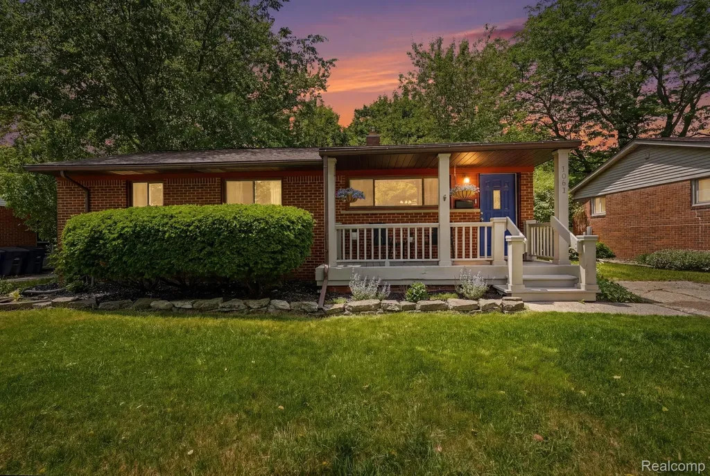 1061 Western Drive Ann Arbor City MI 48103