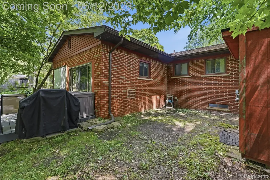 1061 Western Drive Ann Arbor City MI 48103
