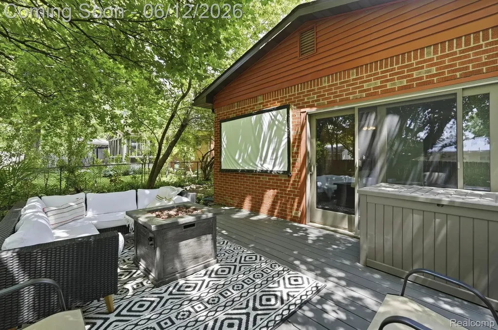 1061 Western Drive Ann Arbor City MI 48103