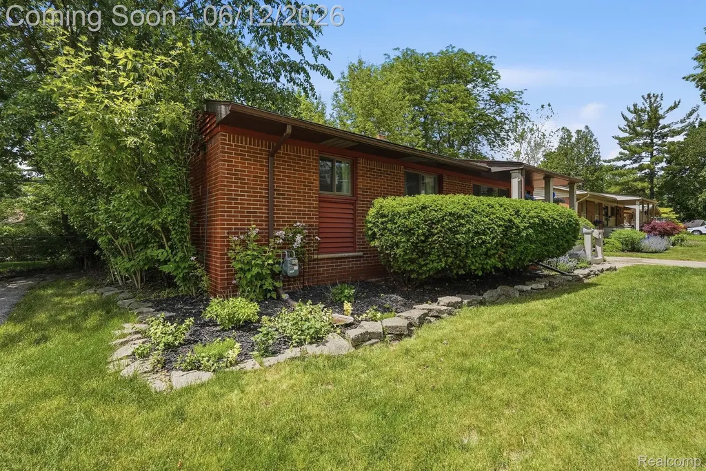 1061 Western Drive Ann Arbor City MI 48103