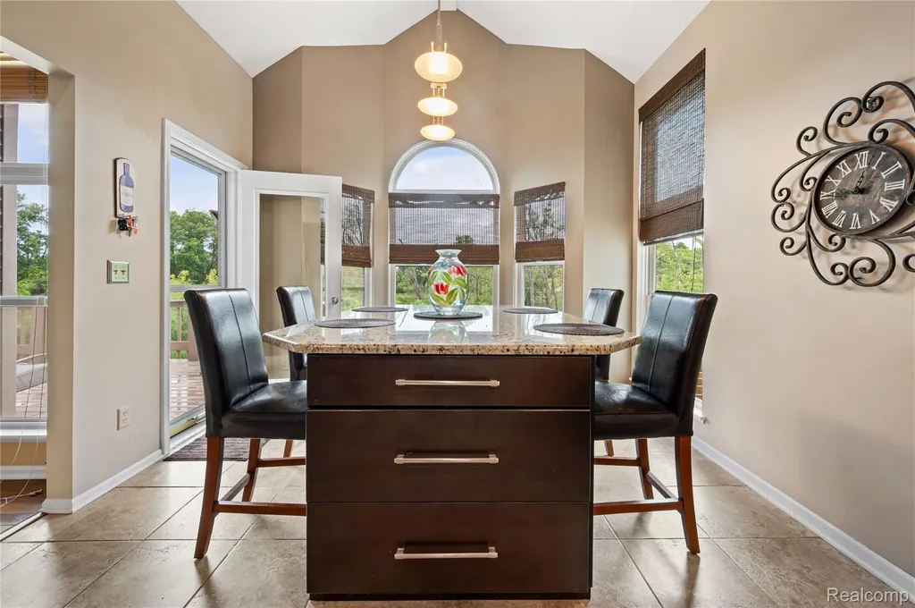 2460 Fenton Creek Lane Fenton Charter Township MI 48430