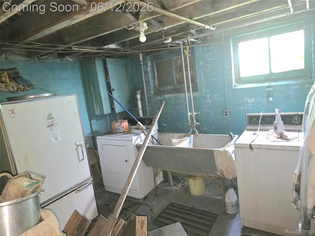 7836 Theisen Street Dearborn City MI 48126