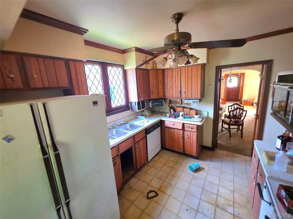 7836 Theisen Street Dearborn City MI 48126