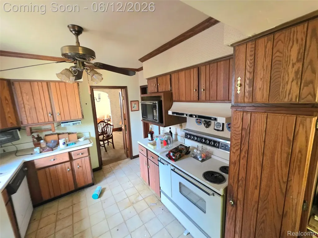 7836 Theisen Street Dearborn City MI 48126