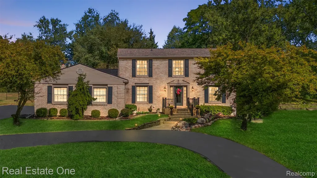 1854 Ludgate Lane Rochester Hills City MI 48309